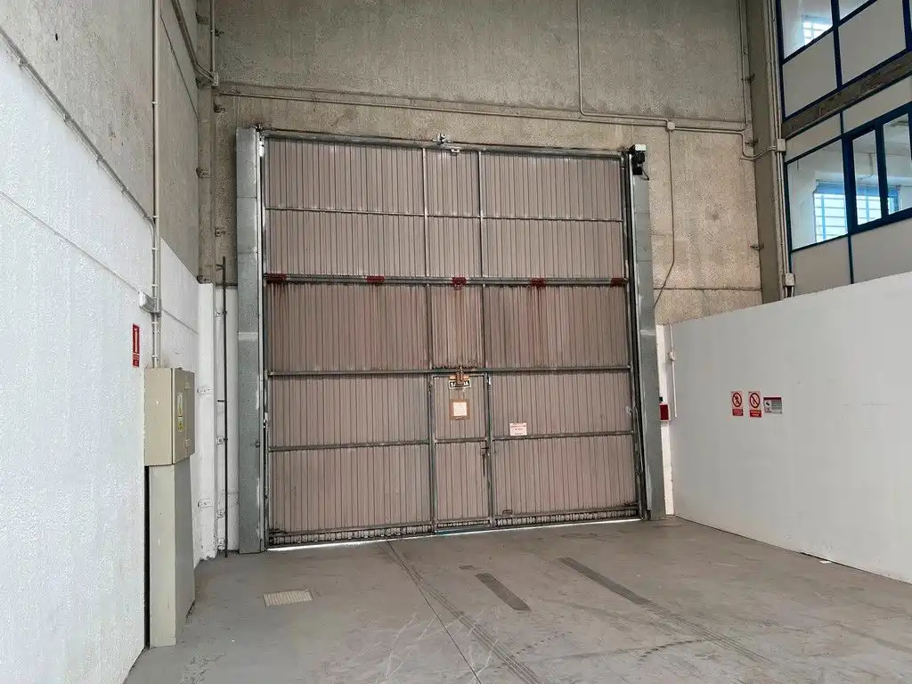 Nau industrial de lloguer a Rúa Jesús Fernández Pita, imagen 10
