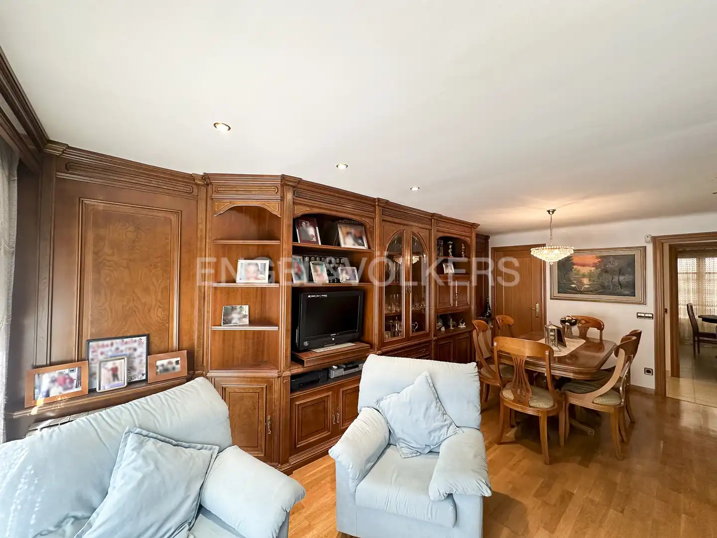 Living room of Houses for sale in Vilafranca del Penedès  with Heating, Parquet flooring and Terrace