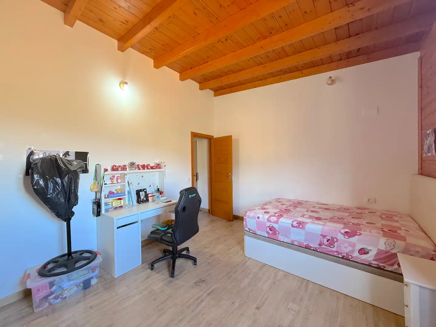 Dormitori de Casa o xalet en venda en Adeje amb Aire condicionat, Jardí privat i Terrassa