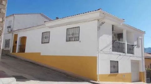 INMUEBLE ALQUILADO  SIN ACCESO AL INTERIOR