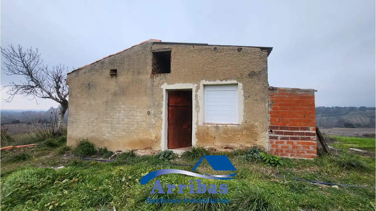 Country homes for sale in Escalona