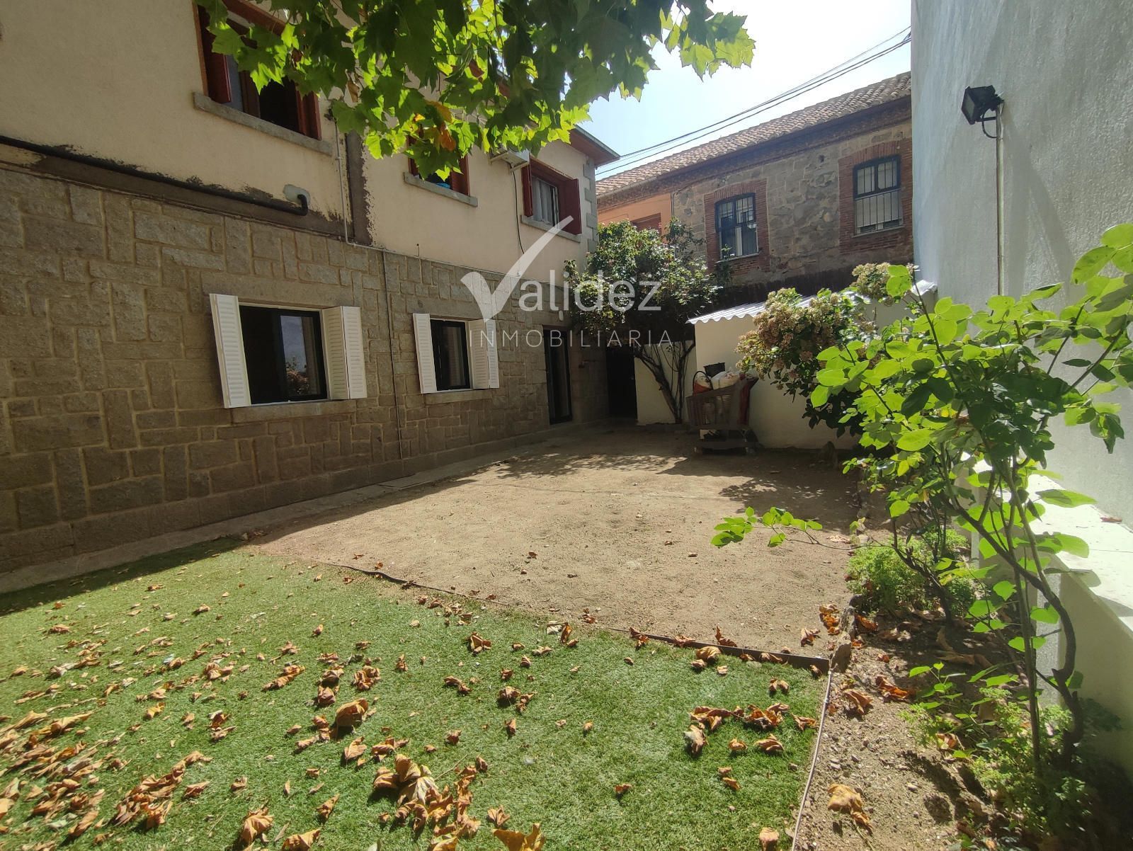 Garden of Flat for sale in El Escorial  with Heating, Private garden and Parquet flooring