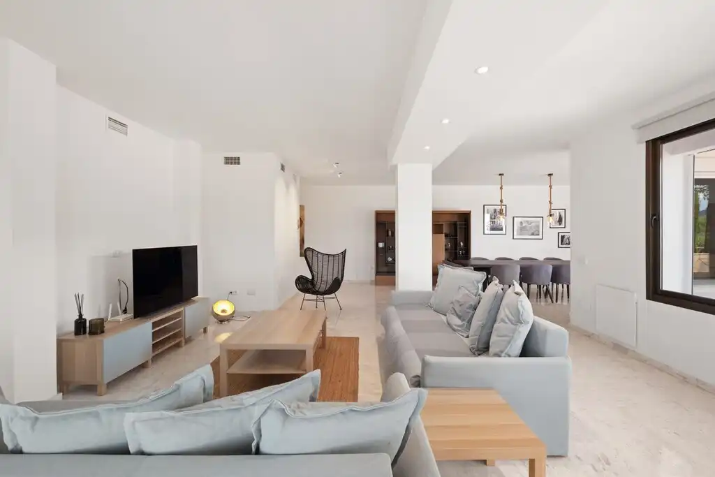 Sala de estar de Planta baja en venta en Ojén con Aire acondicionado, Jardín privado y Terraza