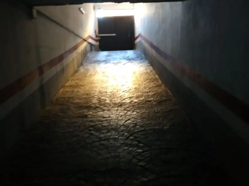 Garatge en venda en Dos Hermanas amb Alarma