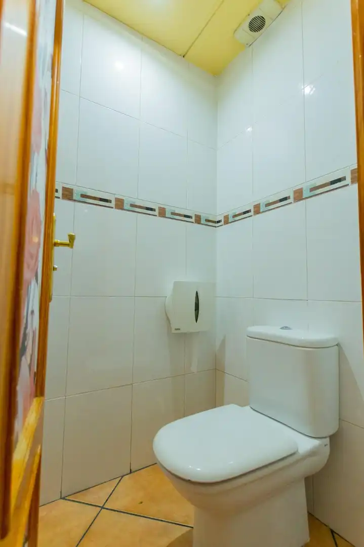 Gewerbefläche zum Verkauf in Avenida SALUD, imagen 17