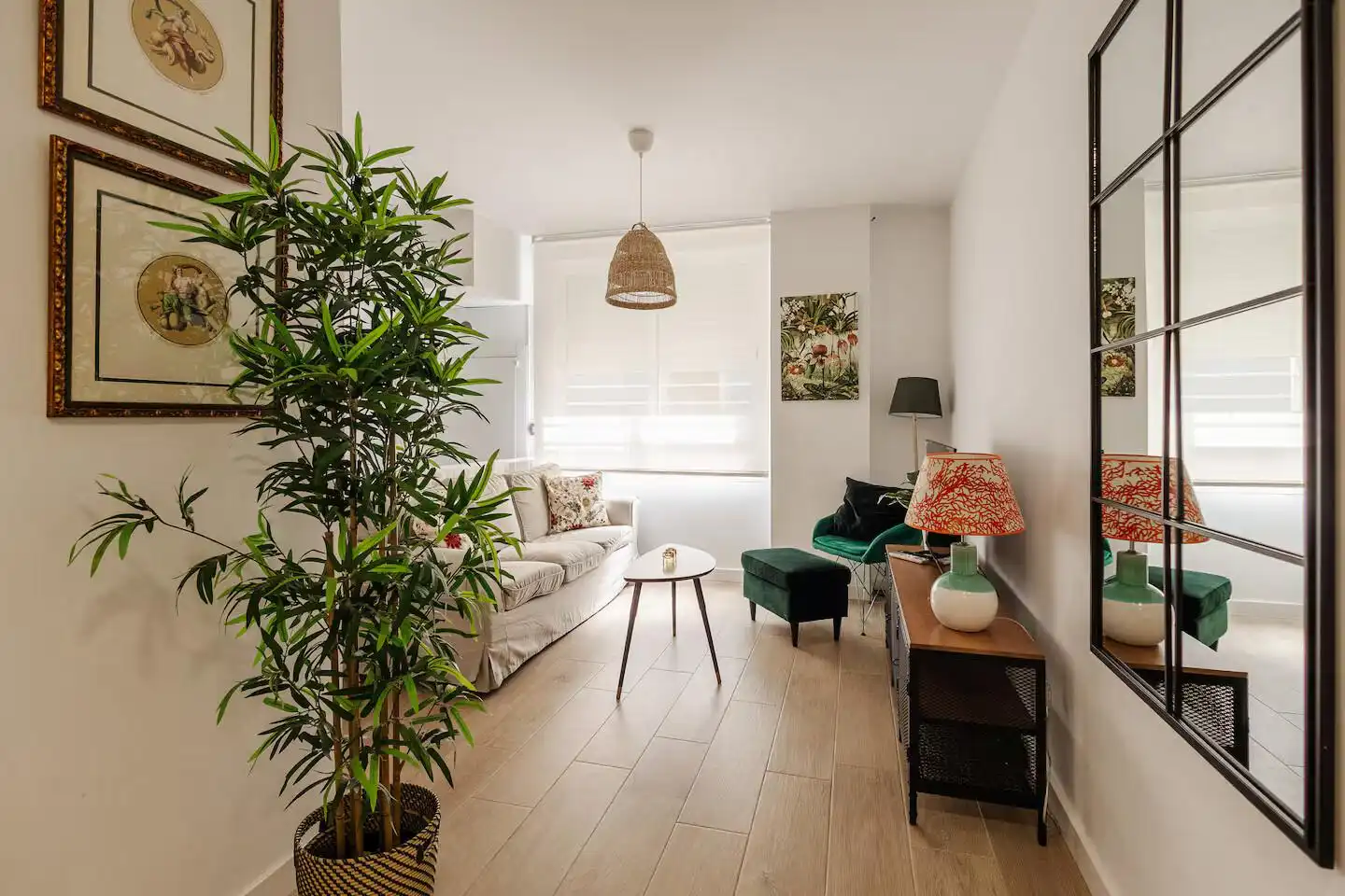 Wohnzimmer von Wohnung zur Miete in Centro