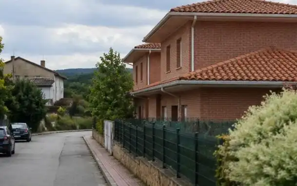 Außenansicht von Haus oder Chalet zum Verkauf in Pelayos de la Presa