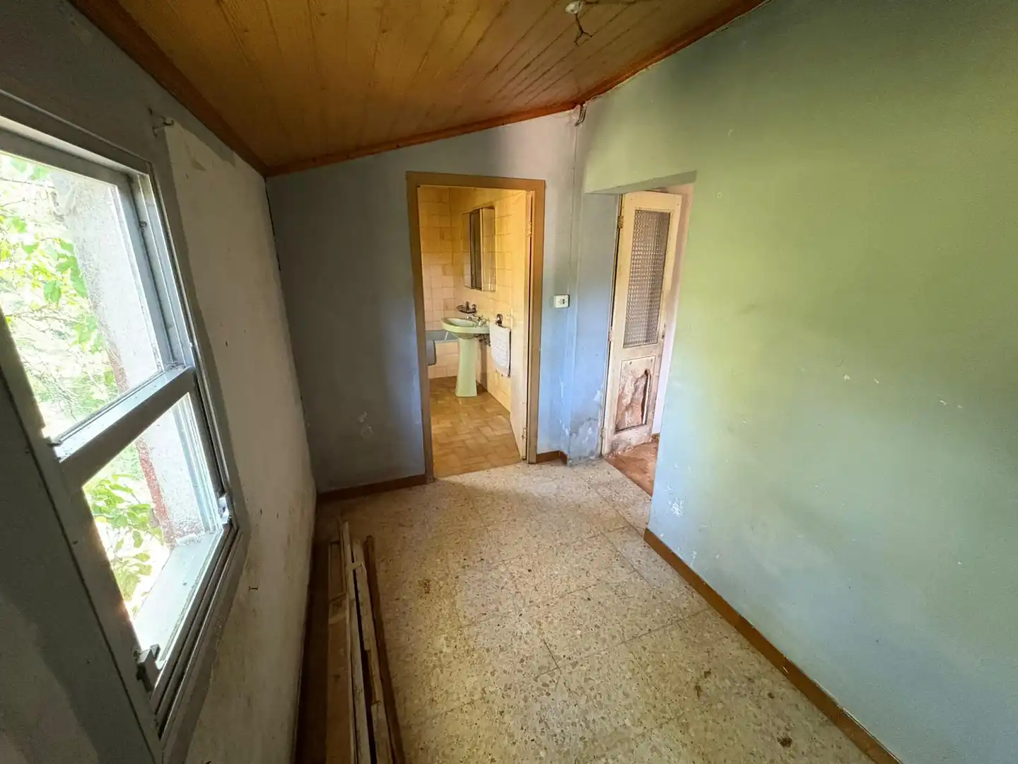 Houses for sale in Covelo  with Storage room and Furnished