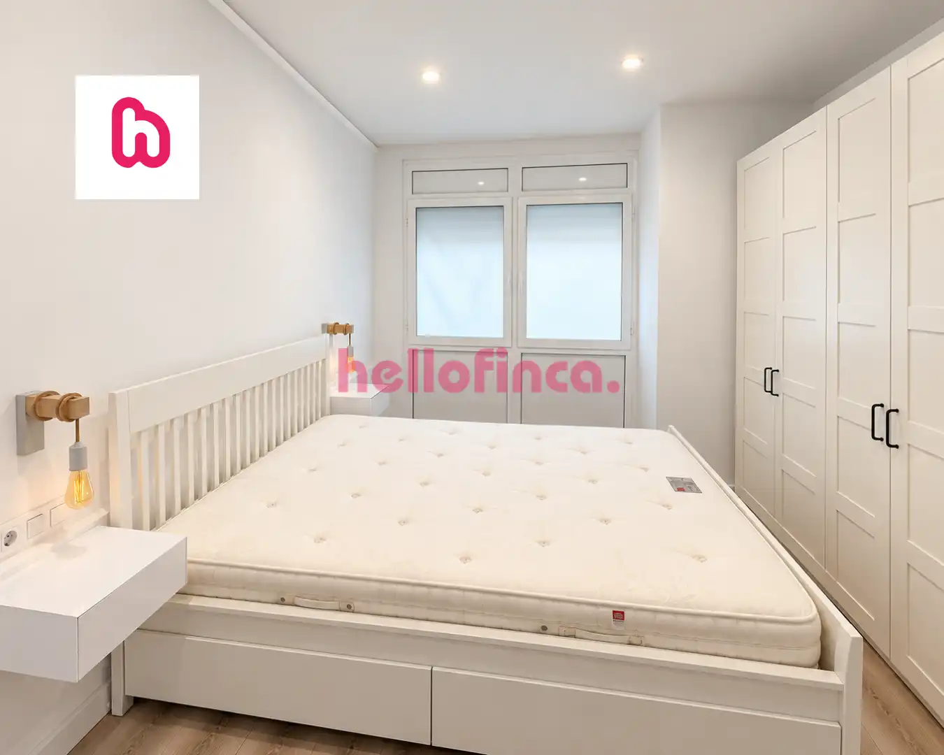 Bedroom of Flat for sale in Badalona  with Air Conditioner and Furnished