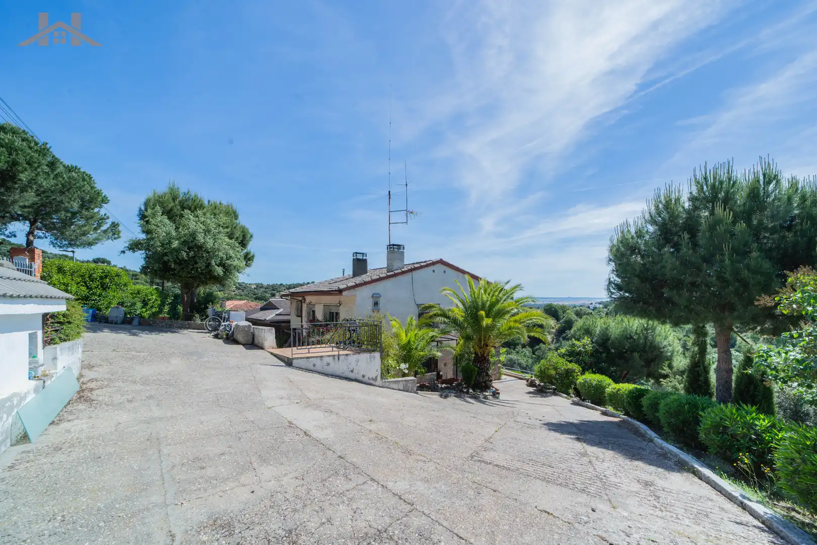 Vista exterior de Casa o chalet en venta en Valdemorillo con Aire acondicionado, Calefacción y Jardín privado