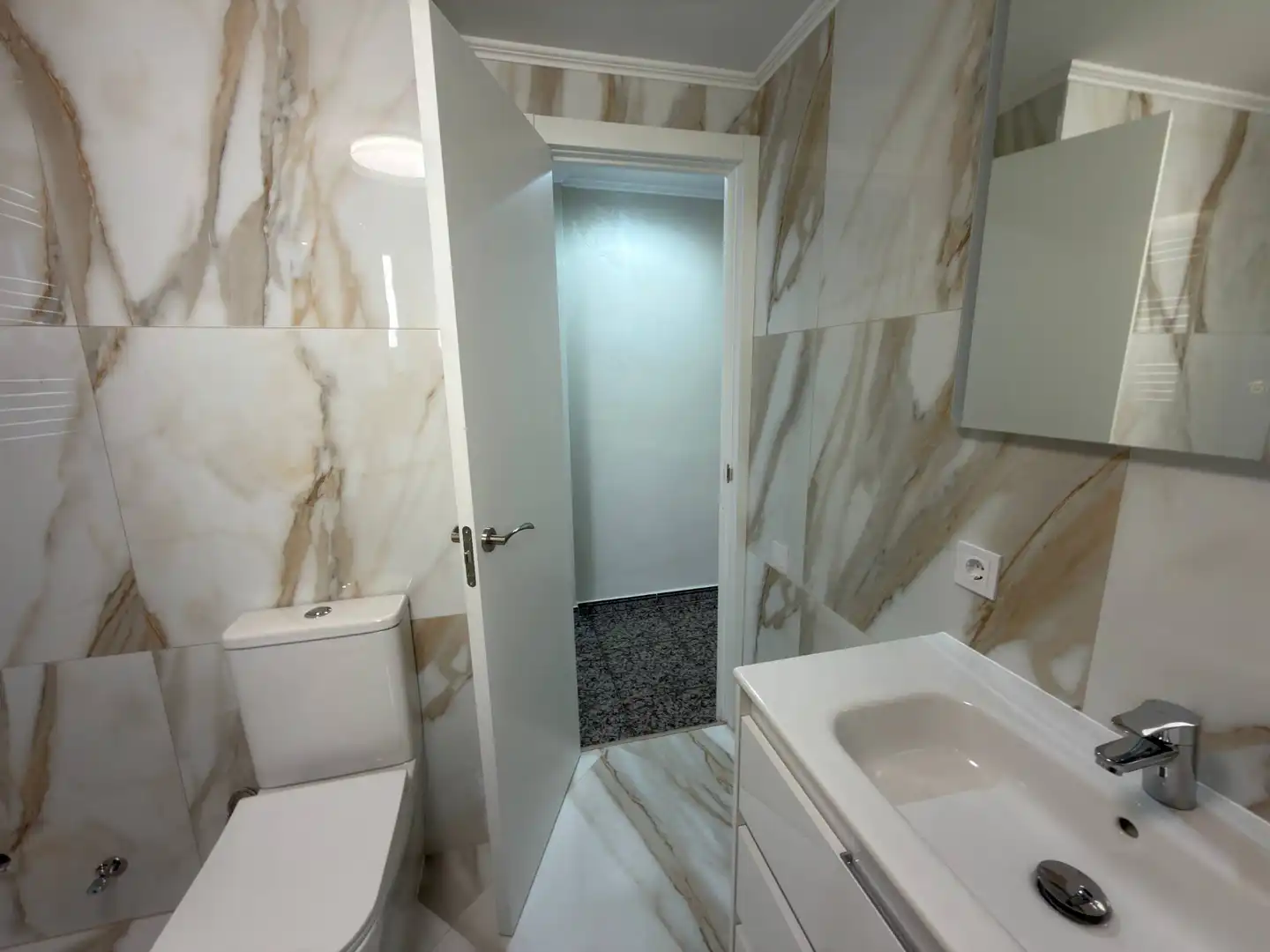Flat for sale in Carrer de Cibeles, imagen 28