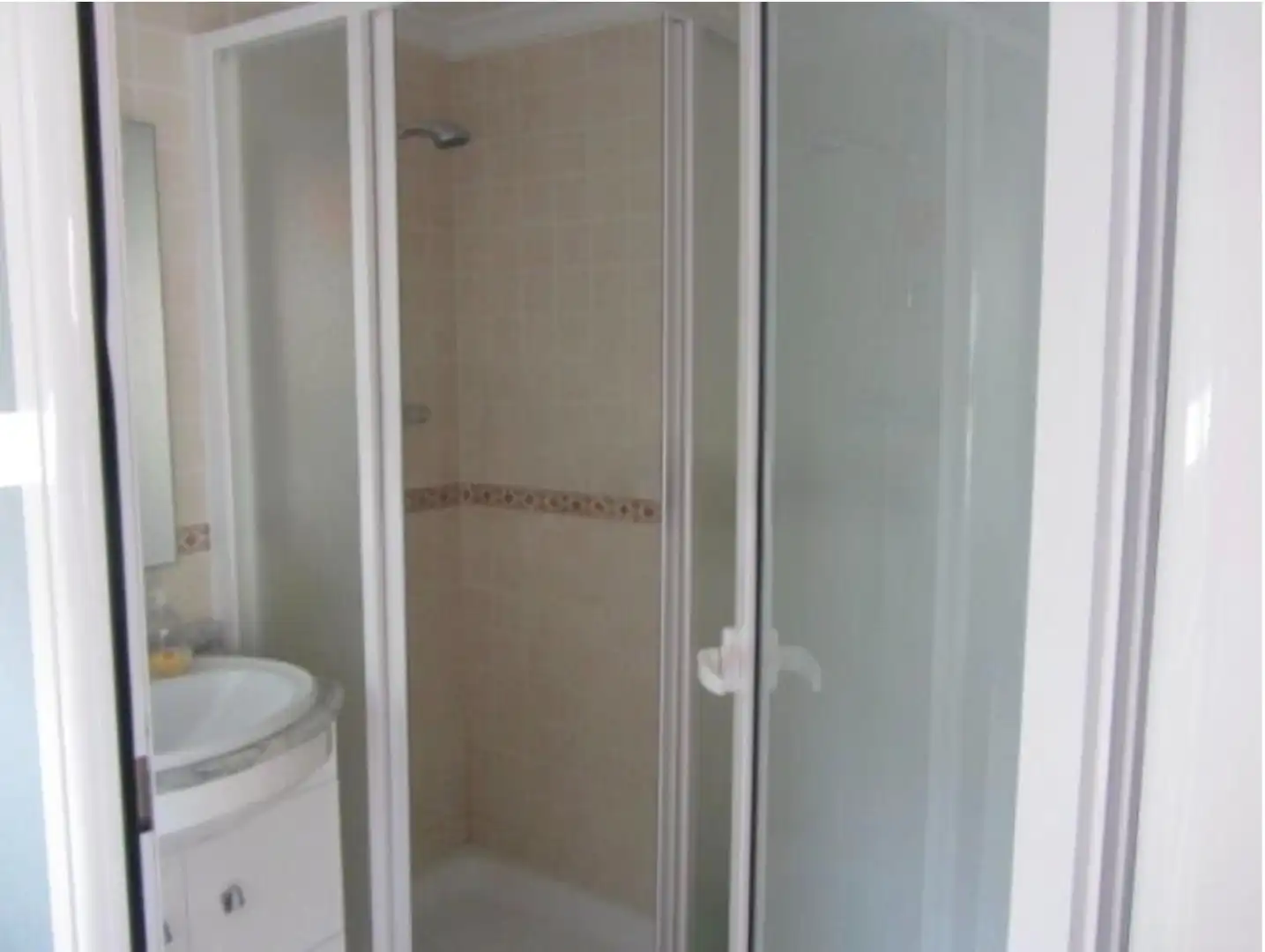 Houses for rent in Montañar - El Arenal