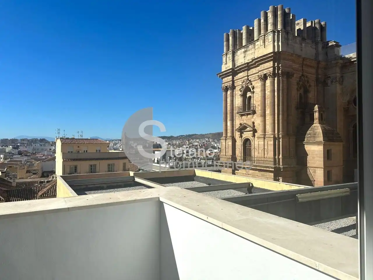 Vista exterior de Ático de alquiler en Málaga con Aire acondicionado, Calefacción y Parquet