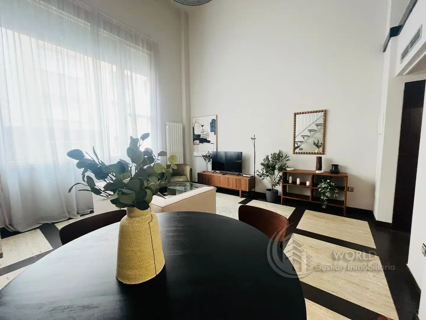 Sala de estar de Dúplex de alquiler en Madrid con Aire acondicionado, Calefacción y Amueblado