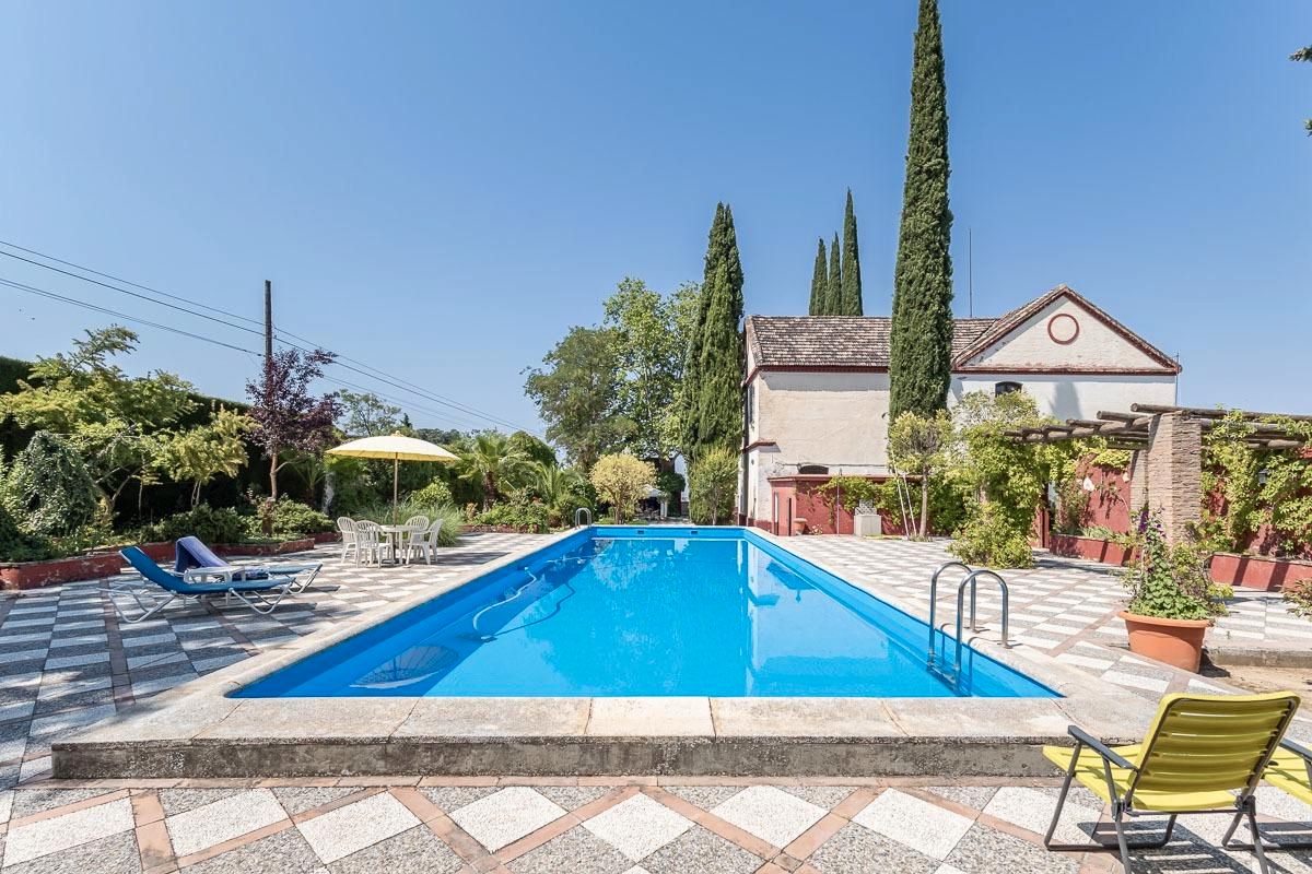 Piscina de Finca rústica en venda en  Granada Capital