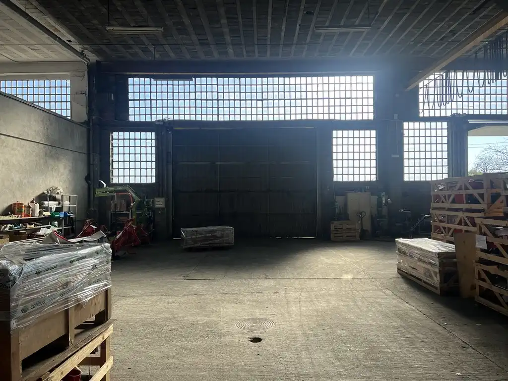 Nave industrial en venta en Lugo