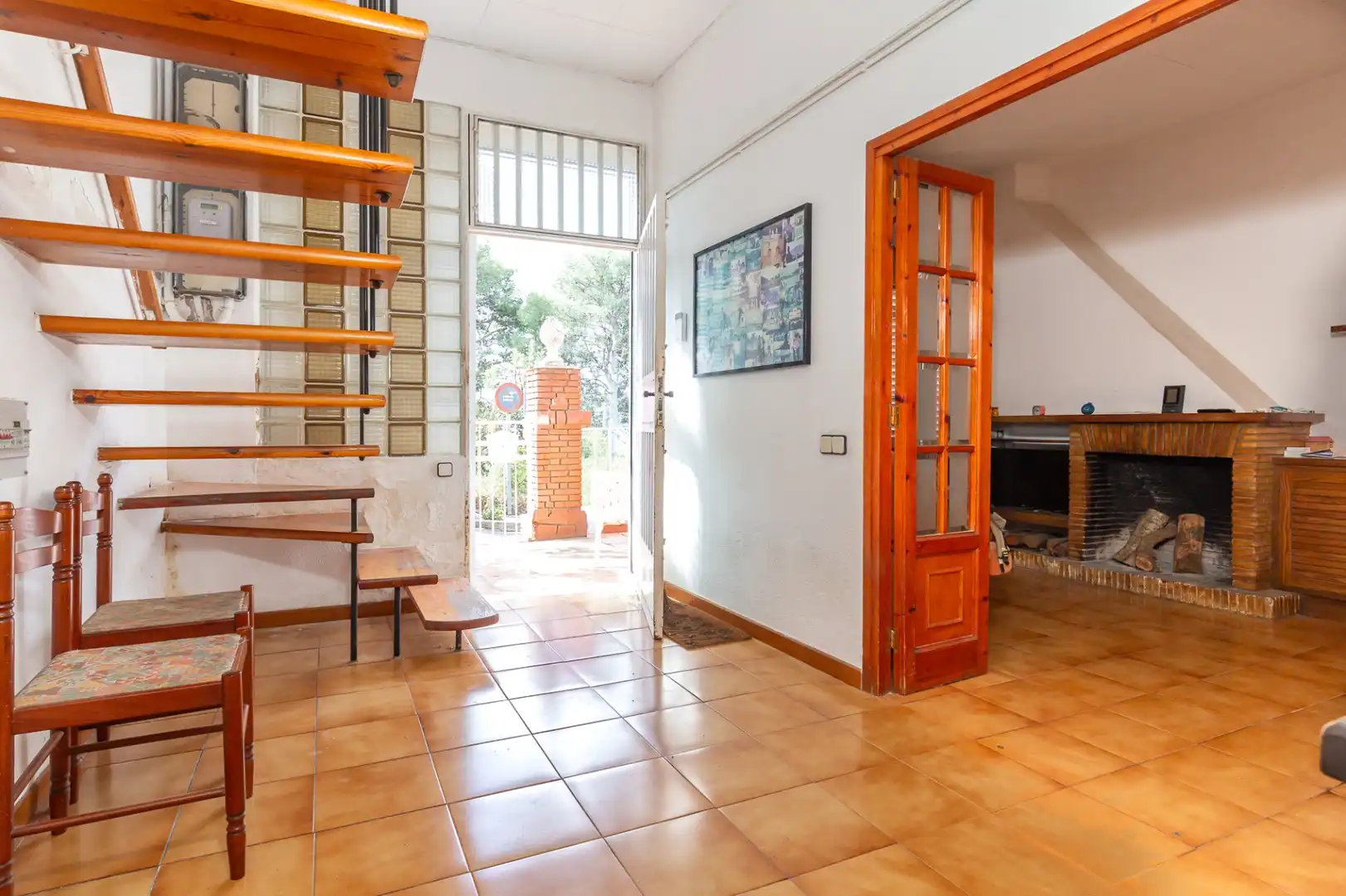 Casa adosada en venta en Esplugues de Llobregat con Calefacción, Terraza y Alarma