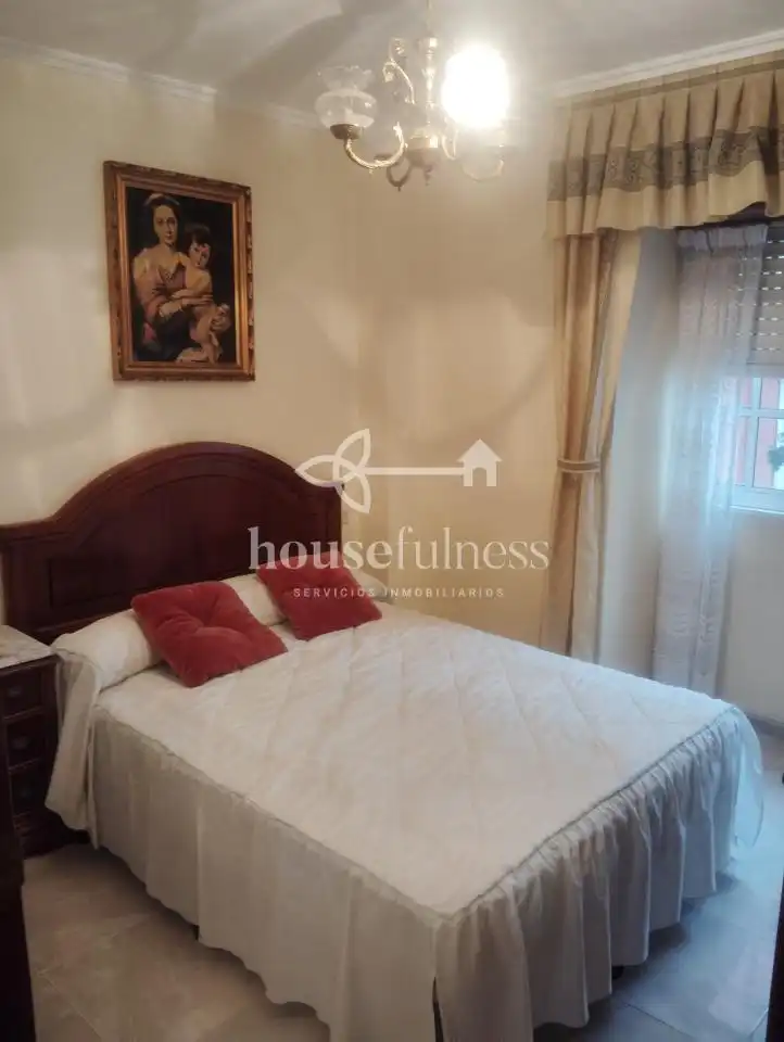 Habitación de Casa adosada en venta en Ares con Calefacción, Terraza y Trastero