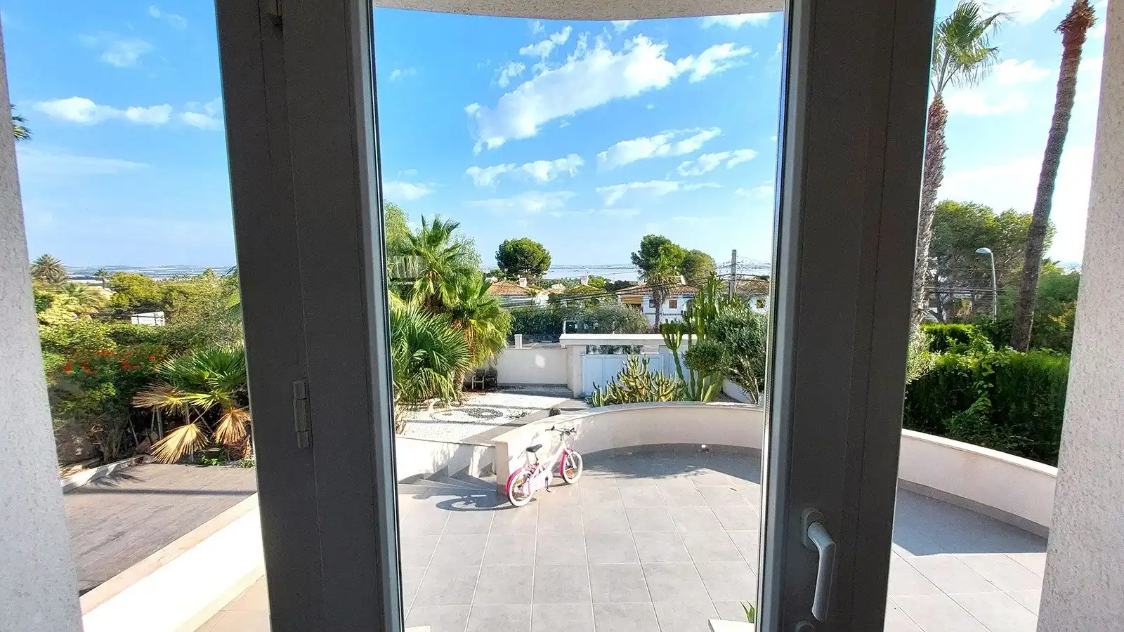 Chalet con piscina en venta en Los Balcones - Los Altos, imagen 18