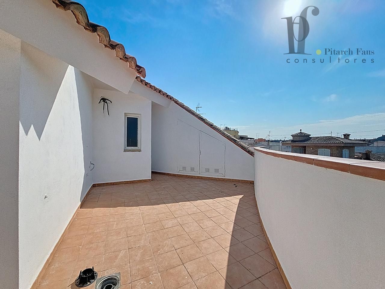 Terrace of Duplex for sale in La Pobla de Vallbona  with Air Conditioner, Terrace and Storage room