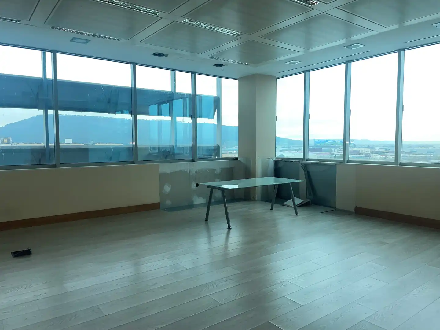 Office for sale in Alcalá de Henares  with Air Conditioner, Heating and Storage room