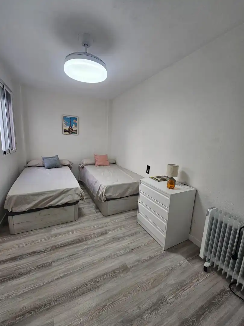 Habitación de Apartamento de alquiler en Sueca con Aire acondicionado, Amueblado y Balcón