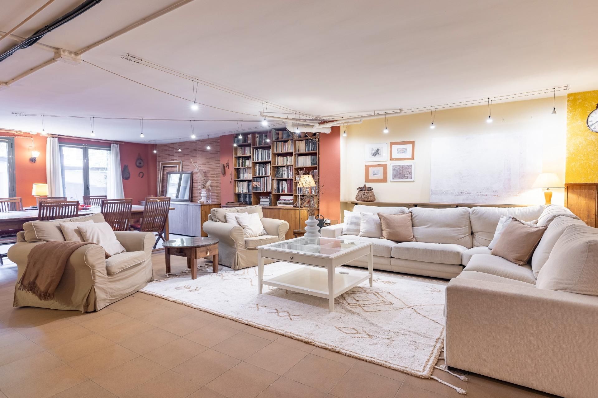 Living room of Duplex for sale in Paterna  with Private garden, Terrace and Balcony