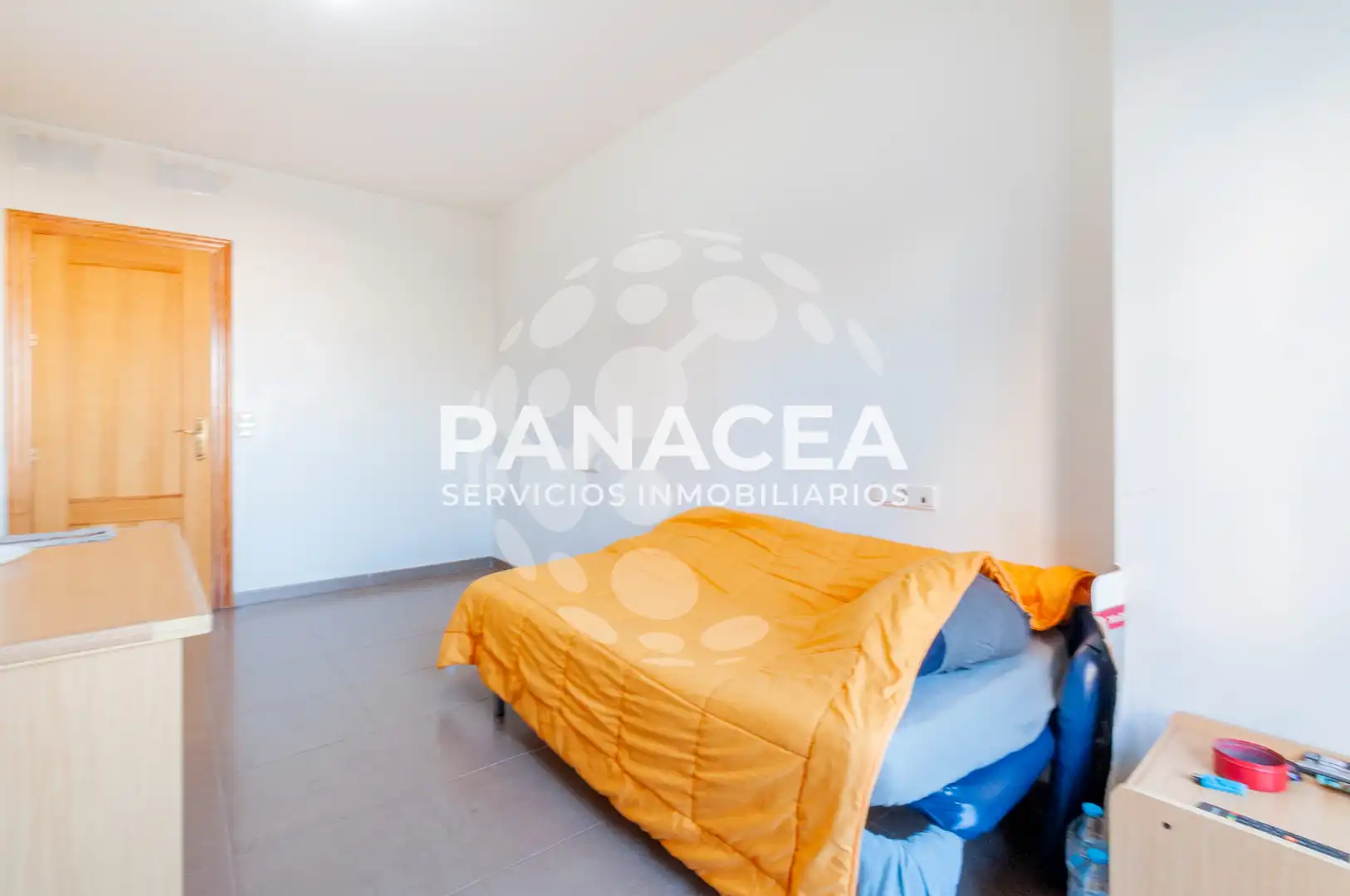 Habitación de Piso en venta en Roquetas de Mar con Amueblado, Microondas y TV