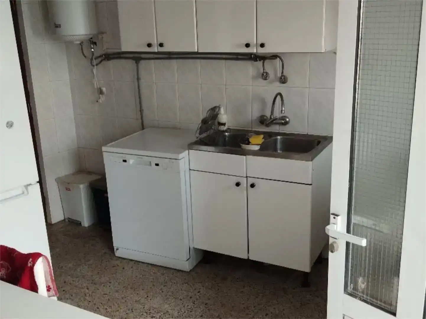 Cuina de Pis en venda en Cervatos de la Cueza amb Traster i Moblat