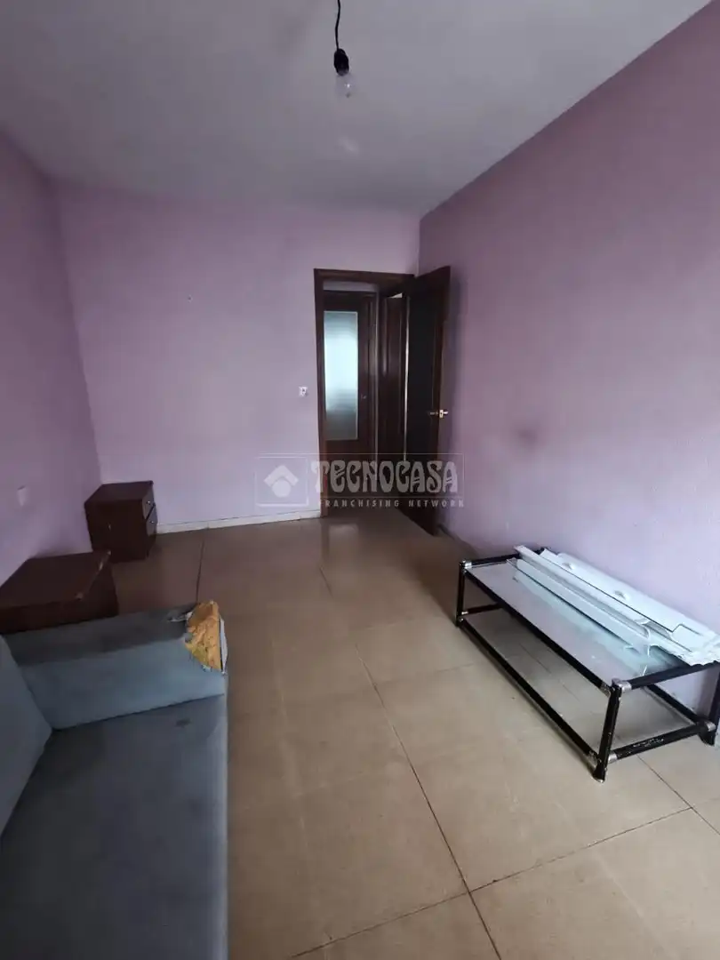 Piso en venta en La Bañeza  con Calefacción, Terraza y Trastero