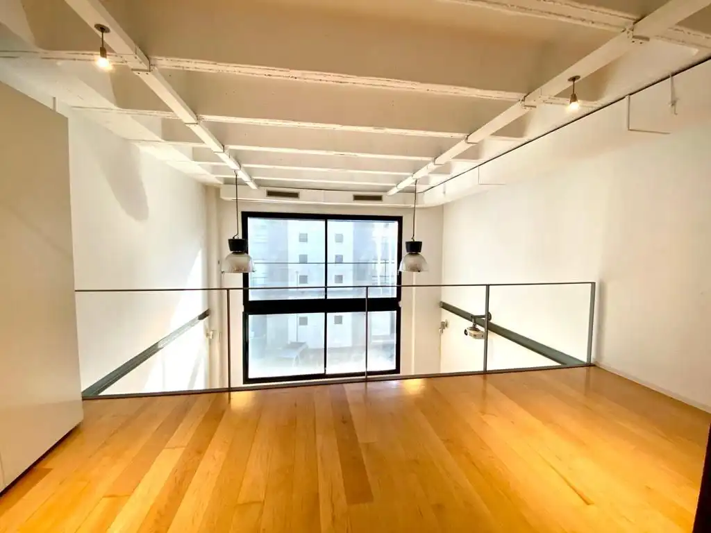 Loft mieten mit Kaufoption in Carrer d'Àvila, El Poblenou
