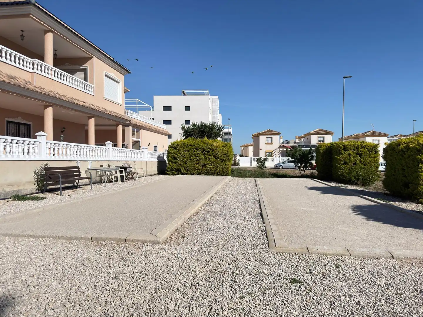 Vista exterior de Apartament en venda en Orihuela amb Aire condicionat, Calefacció i Jardí privat
