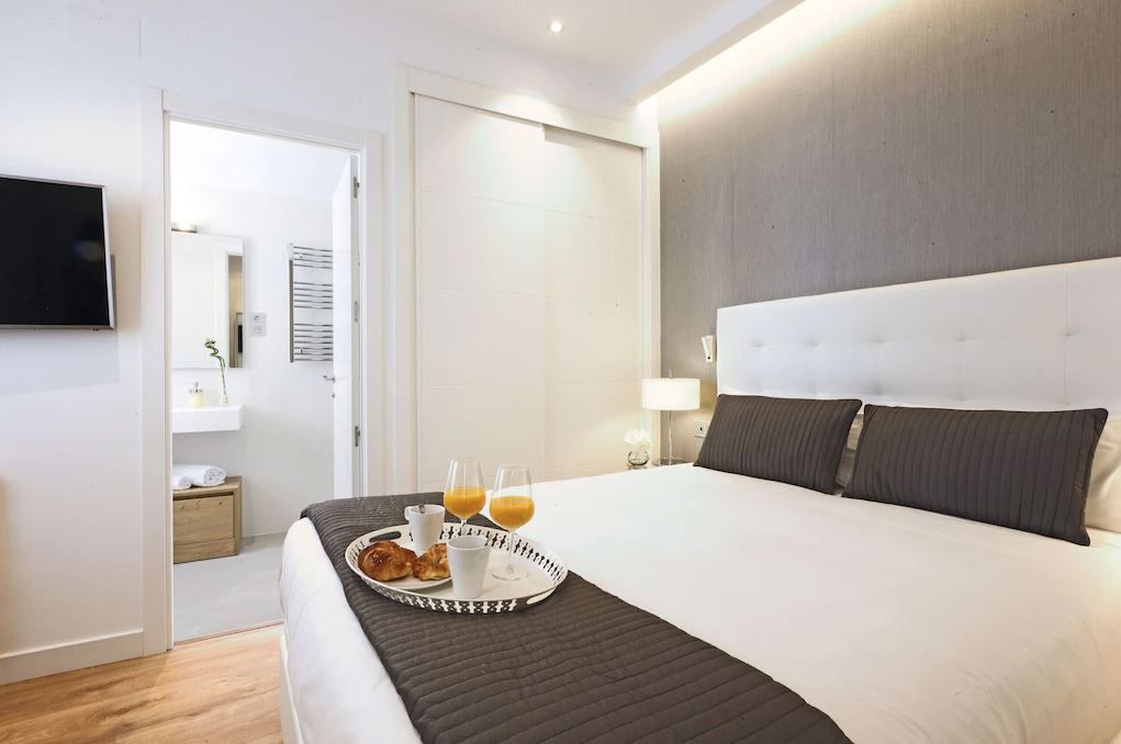 Bedroom of Flat to rent in  Lleida Capital  with Air Conditioner, Furnished and TV