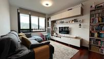 Living room of Flat for sale in Castro-Urdiales  with Heating, Furnished and Oven