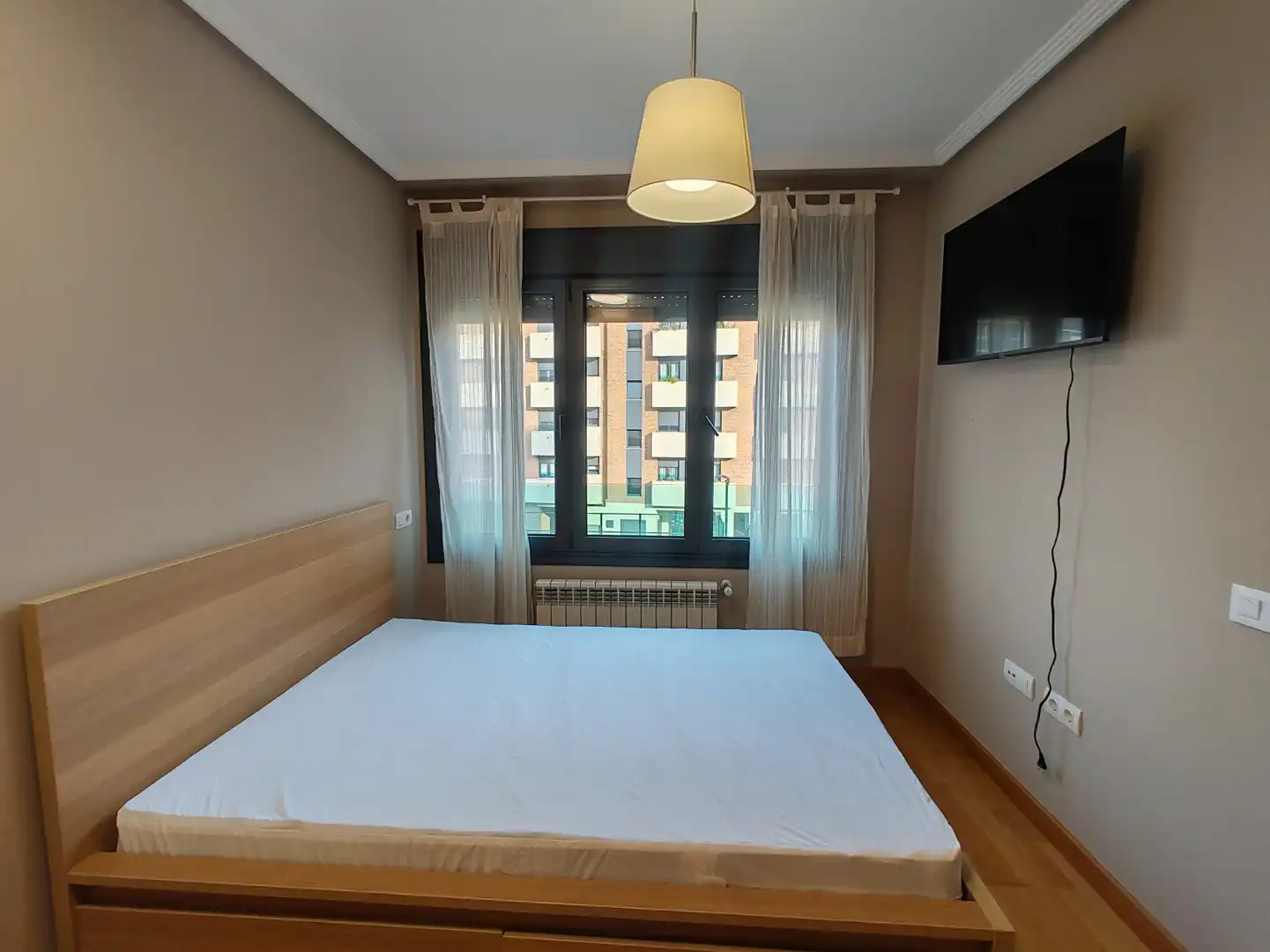 Piso con ascensor en alquiler en Oviedo - CL JERSEY CITY, imagen 12