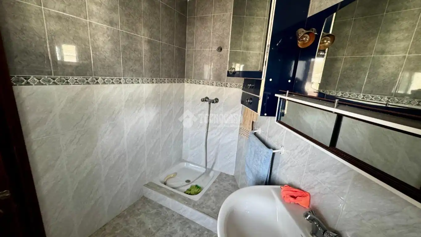 Casa aparellada en venda a Moclín, imagen 8
