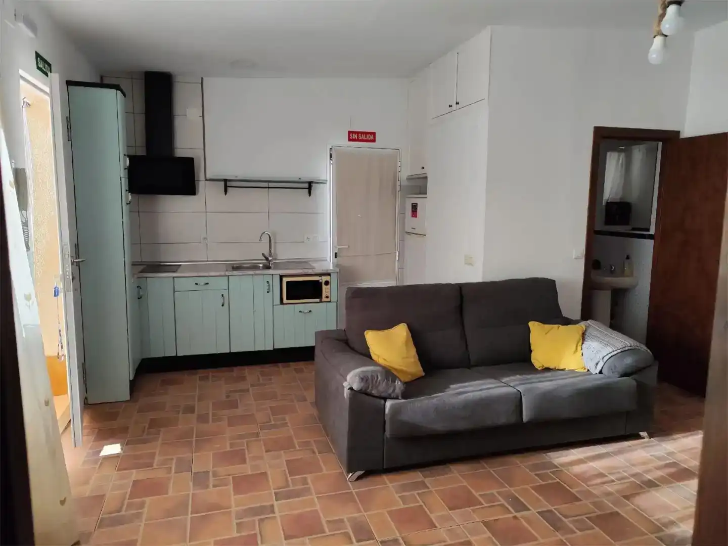 Kitchen of Study for rent in Argamasilla de Alba  with Air Conditioner and Furnished