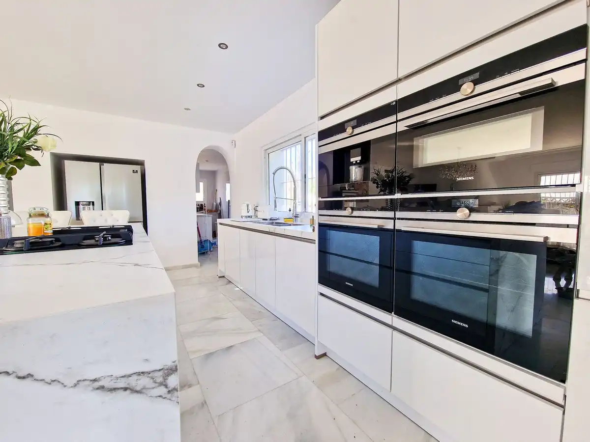 Chalet en venta en Calle Azahar 36, imagen 4