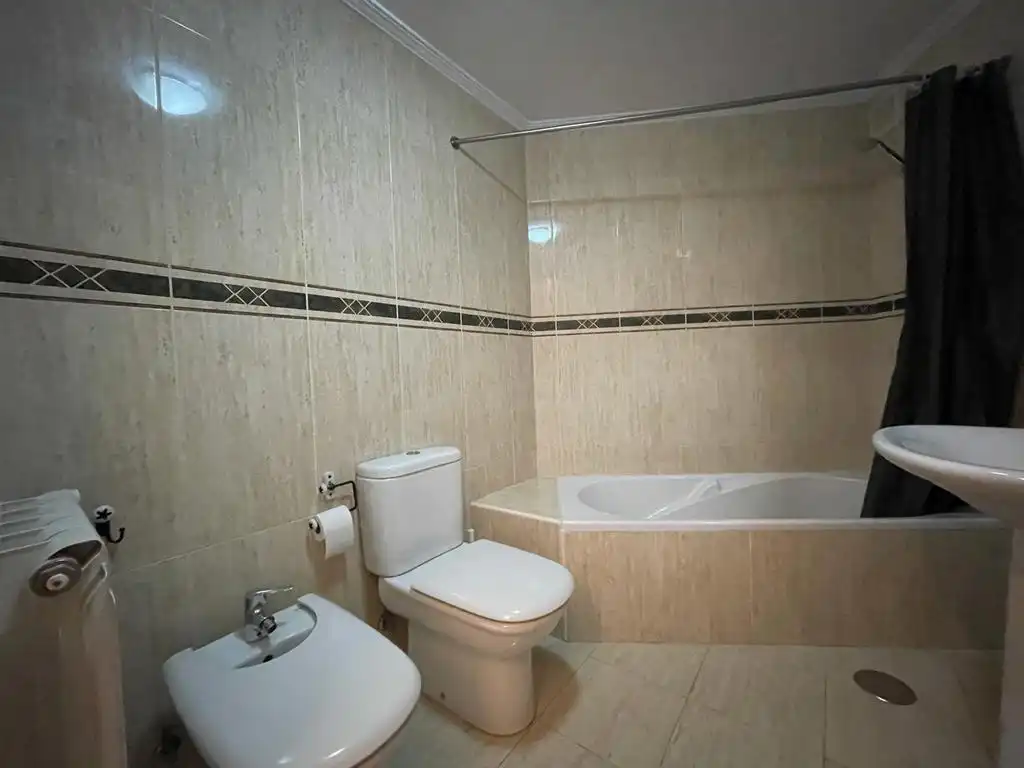 Bathroom of Apartments for rent in Ponferrada  with Heating, Furnished and Balcony