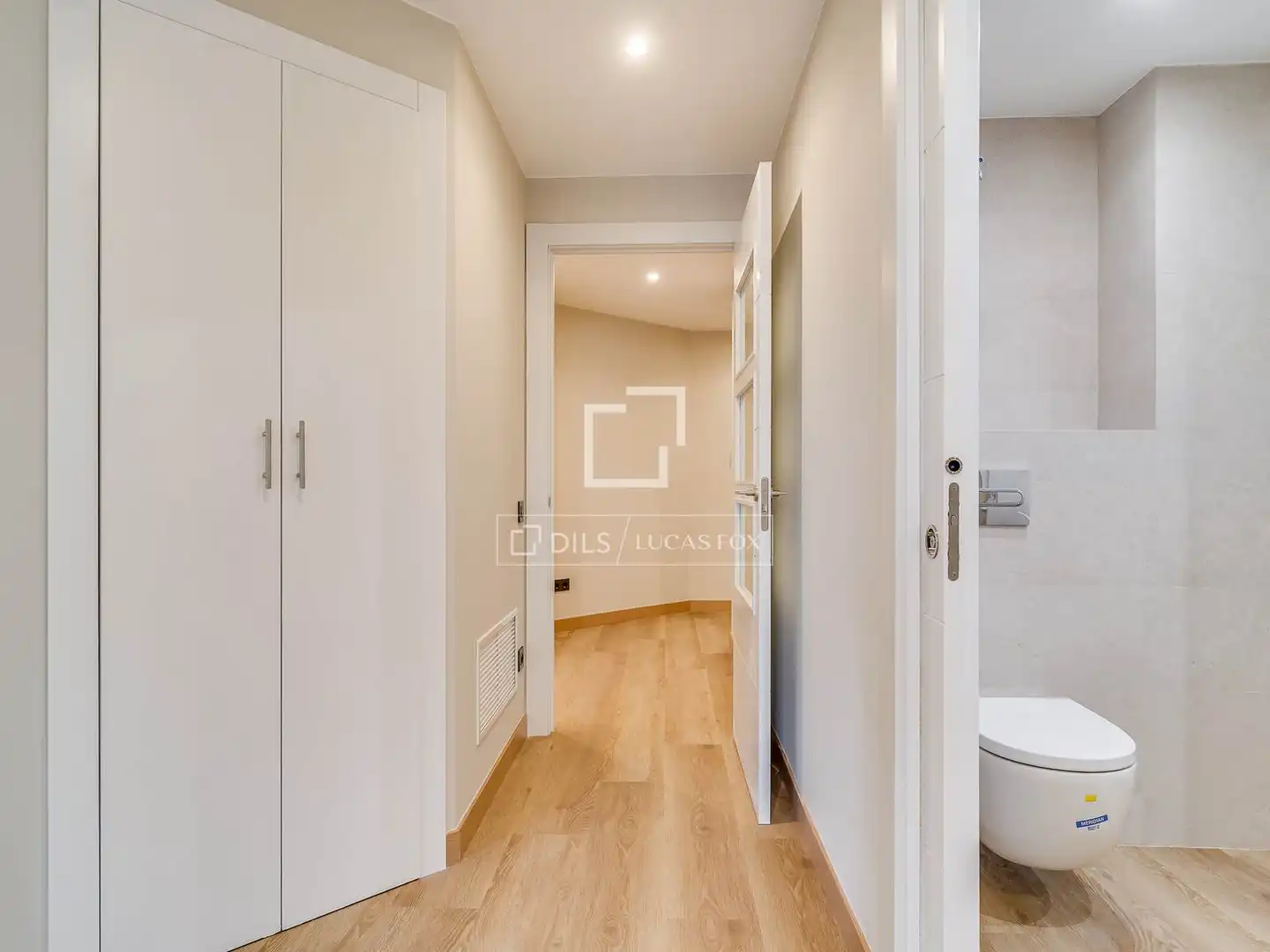 Flat for rent in Barcelona  with Air Conditioner and Parquet flooring