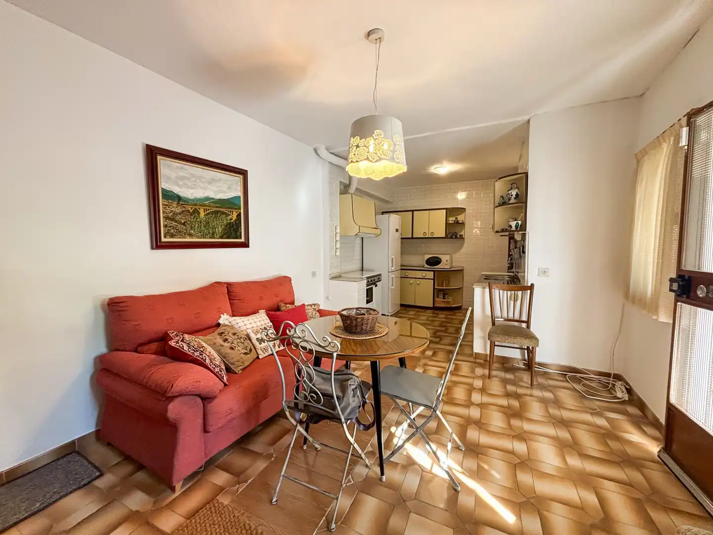 Sala d'estar de Casa adosada en venda en Albolote amb Terrassa