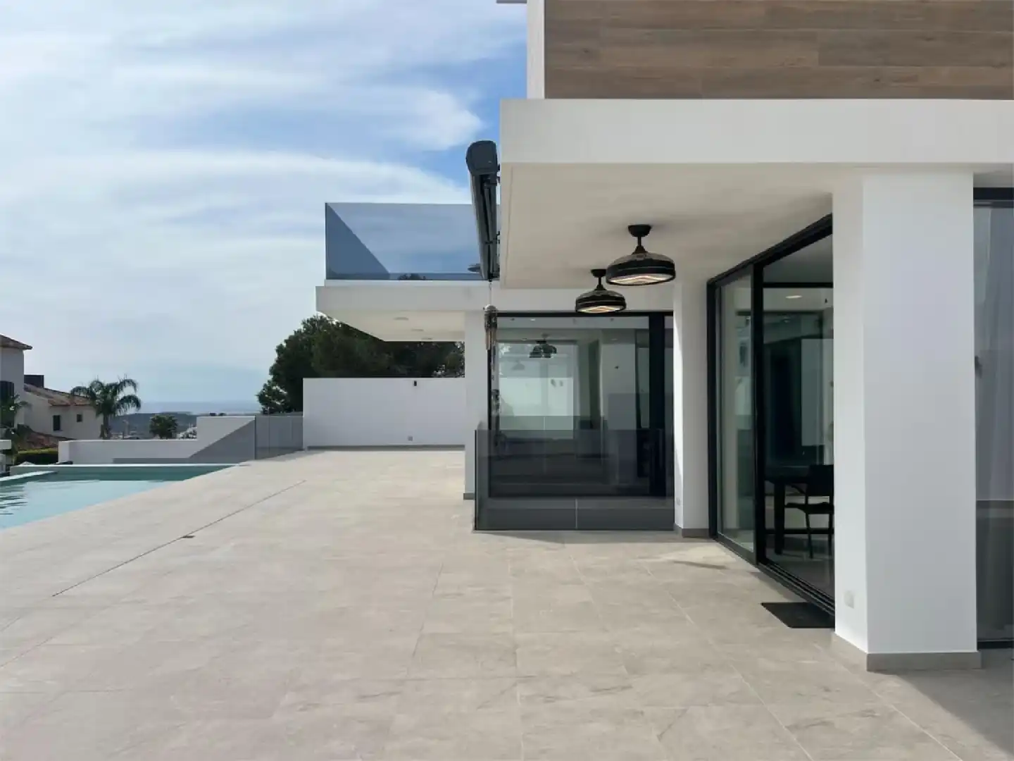 Villa con piscina in vendita a Golf Bahía, imagen 9