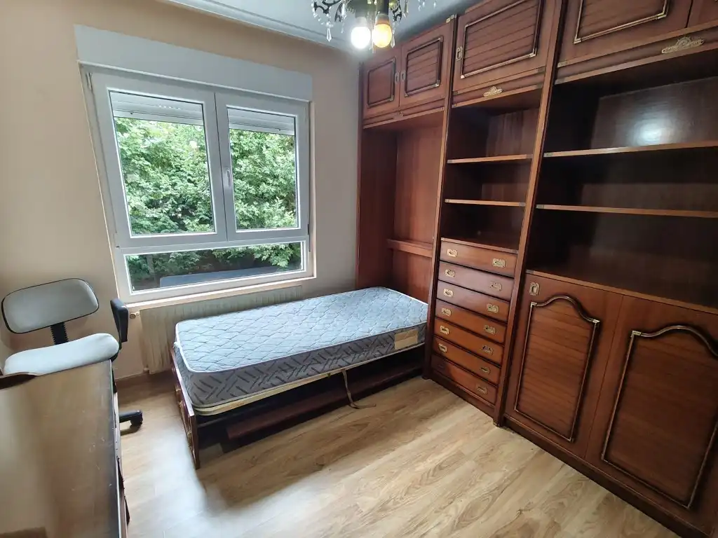 Bedroom of Flat for sale in Avilés