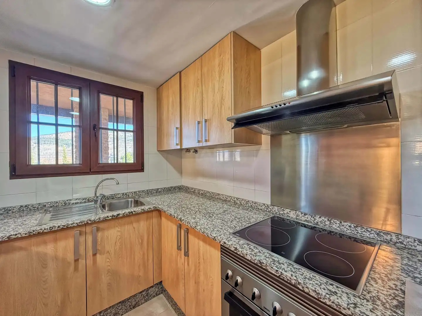 Kitchen of Flat for sale in Alcalá de la Selva  with Heating