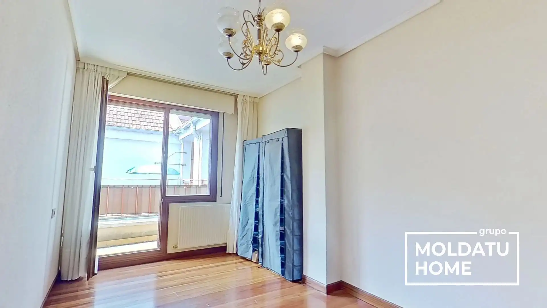 Schlafzimmer von Wohnung zum Verkauf in Barakaldo  mit Heizung, Terrasse und Abstellraum