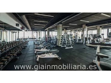 Local comercial en venda a Calle Paseo de Louro 2