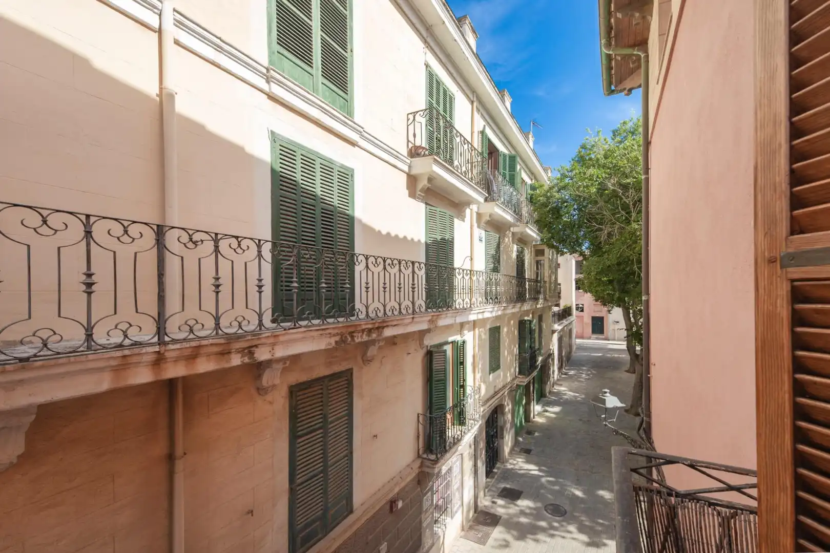 Außenansicht von Wohnungen zur Miete in  Palma de Mallorca mit Klimaanlage, Heizung und Parkett