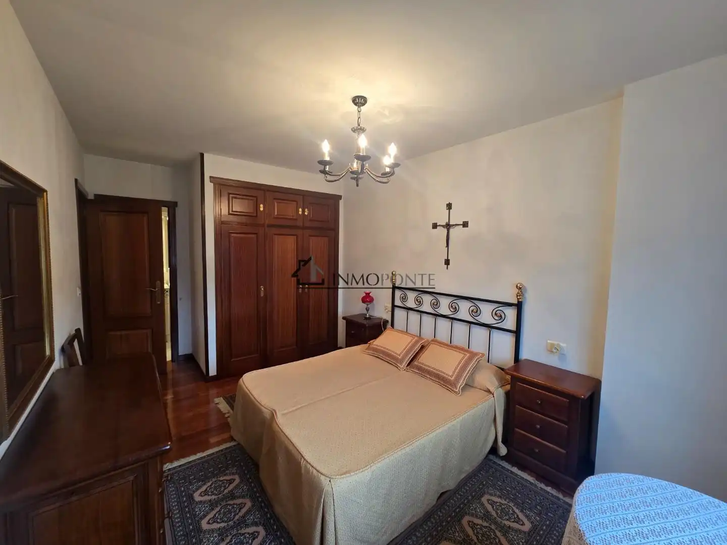 Bedroom of Flat for rent in Pontevedra Capital   with Heating, Oven and Washing machine