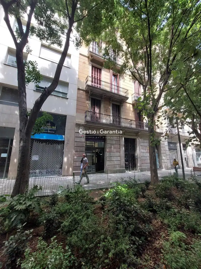 Local comercial de lloguer a Comte Borrell, imagen 32