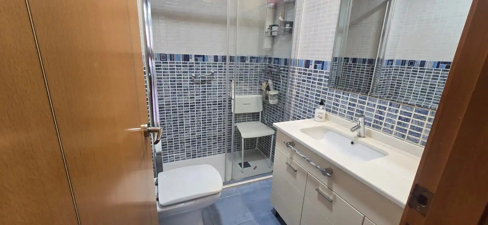 Badezimmer von Wohnung zum Verkauf in Valencia mit Klimaanlage, Heizung und Möbliert